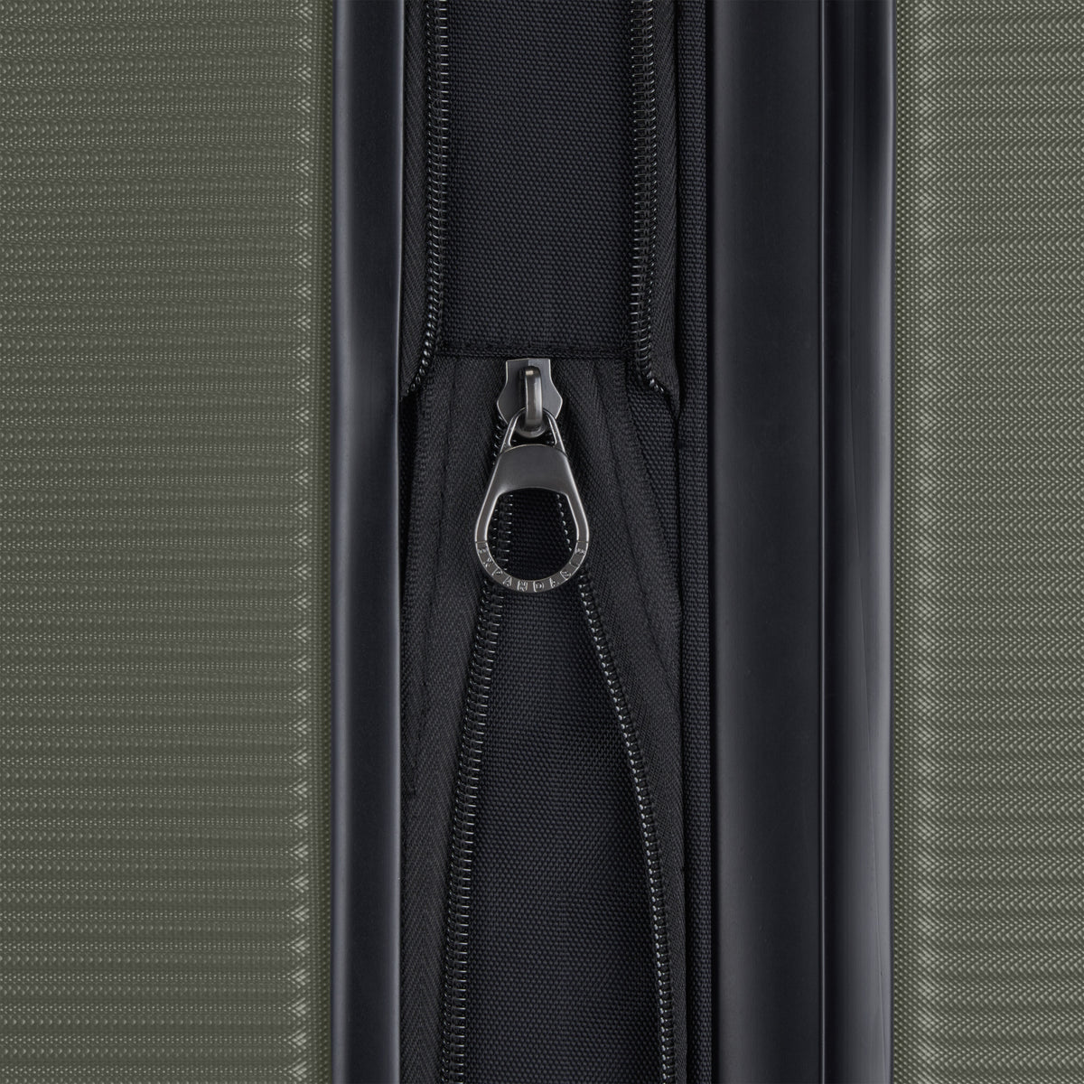 Wellington Carry-On