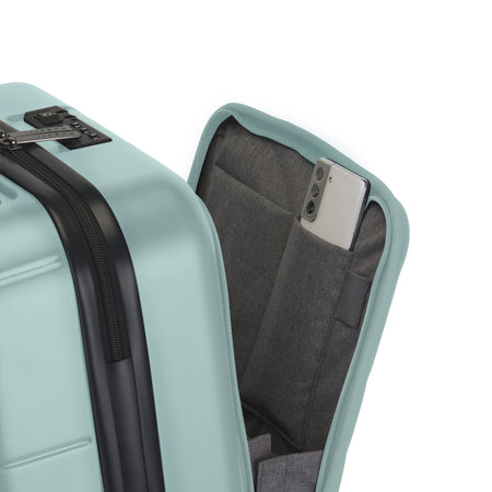 Buy Valise de cabine Paros in Green for $180.00 in Canada - Image 25