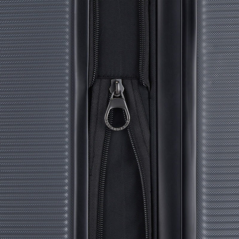 Wellington Check-In Medium