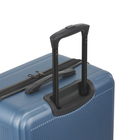 Buy Bugatti Singapore Check-In Grand modèle in Bleu for $150.00 in Canada - Image 17