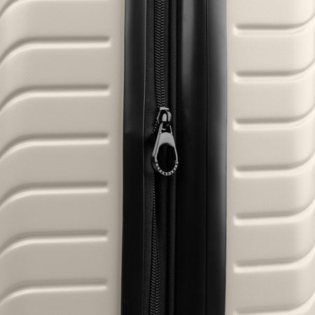 Buy Valise de Soute Moyenne Berlin in Crème for $89.99 in Canada - Image 24