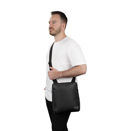 Buy Sac à bandoulière Contrast  in Noir for $60.00 in Canada - Image 7