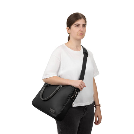 Buy La Mallette Contrast  in Noir for $100.00 in Canada - Image 19