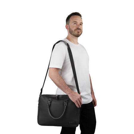 Buy La Mallette Contrast  in Noir for $100.00 in Canada - Image 20