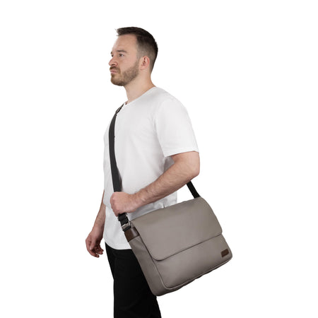 Buy Sac messager Contrast  in Gris for $100.00 in Canada - Image 13